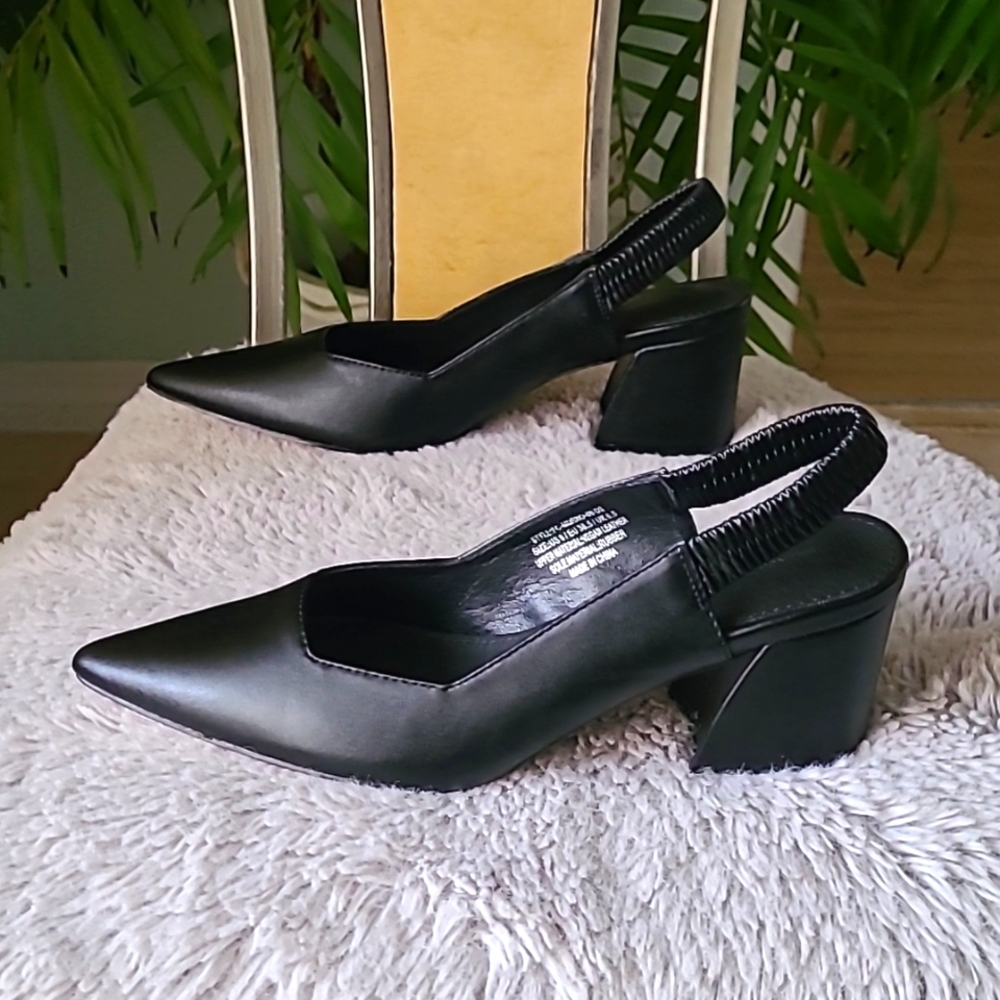 Like New French Connection Pumps ❤️